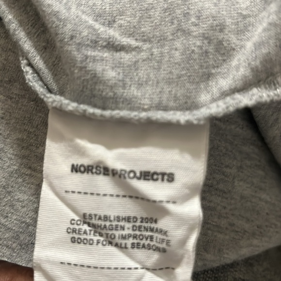 NORSE PROJECTS NIELS CLASSIC IVY LOGO Grey T-Shirt - Picture 4 of 7